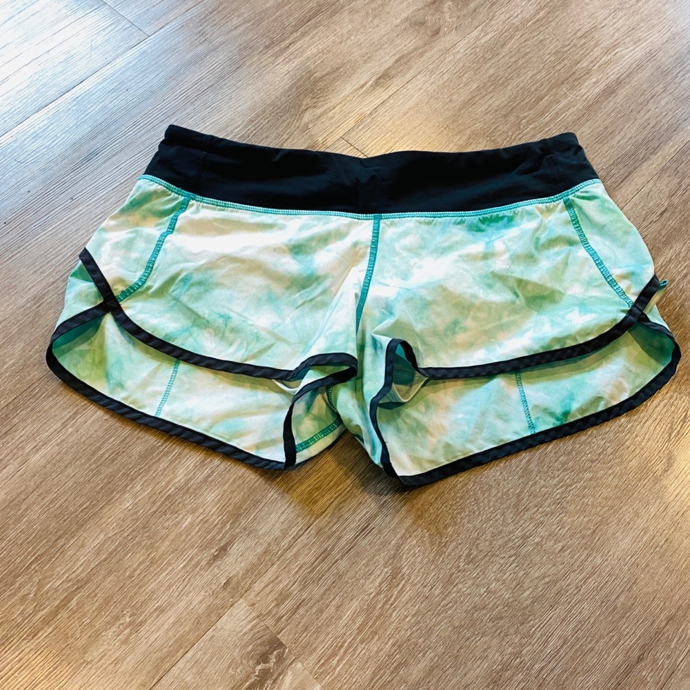 Lululemon Speed Up Shorts Teal White Tie Dye Black Waistband Size 8 Run Low Rise